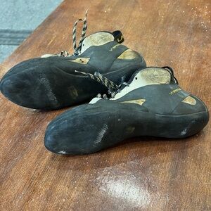 TC Pro 37 1/2 Rock Climbing Shoes